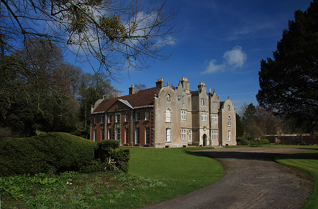 Edmonsham House